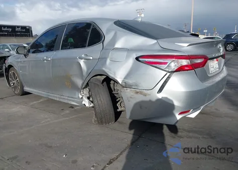 2020 Toyota Camry Se z USA, uszkodzony, nr VIN 4T1G11AK8LU911445